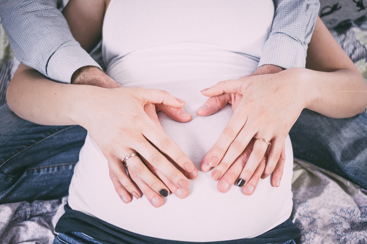 découvrez l'accouchement naturel : une approche respectueuse et instinctive qui favorise le lien mère-enfant. explorez les bienfaits, les méthodes et les conseils pour vivre cette expérience unique et épanouissante.