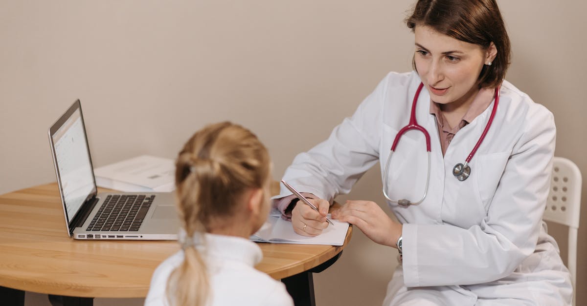 prenez soin de la santé de vos enfants avec un pédiatre expérimenté. découvrez des conseils, informations et services pour assurer le bien-être et le développement des tout-petits.