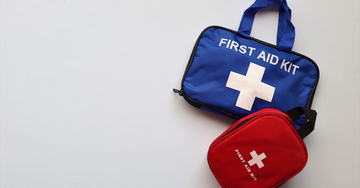 Trousse de premiers secours pour bébé : les indispensables à avoir