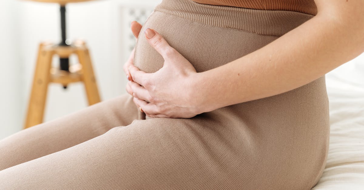 Accouchement à domicile : tout ce que vous devez savoir pour vivre une expérience sereine